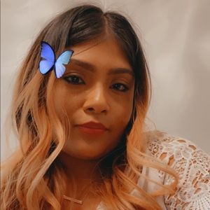 Meet your Posher, Lyzethe